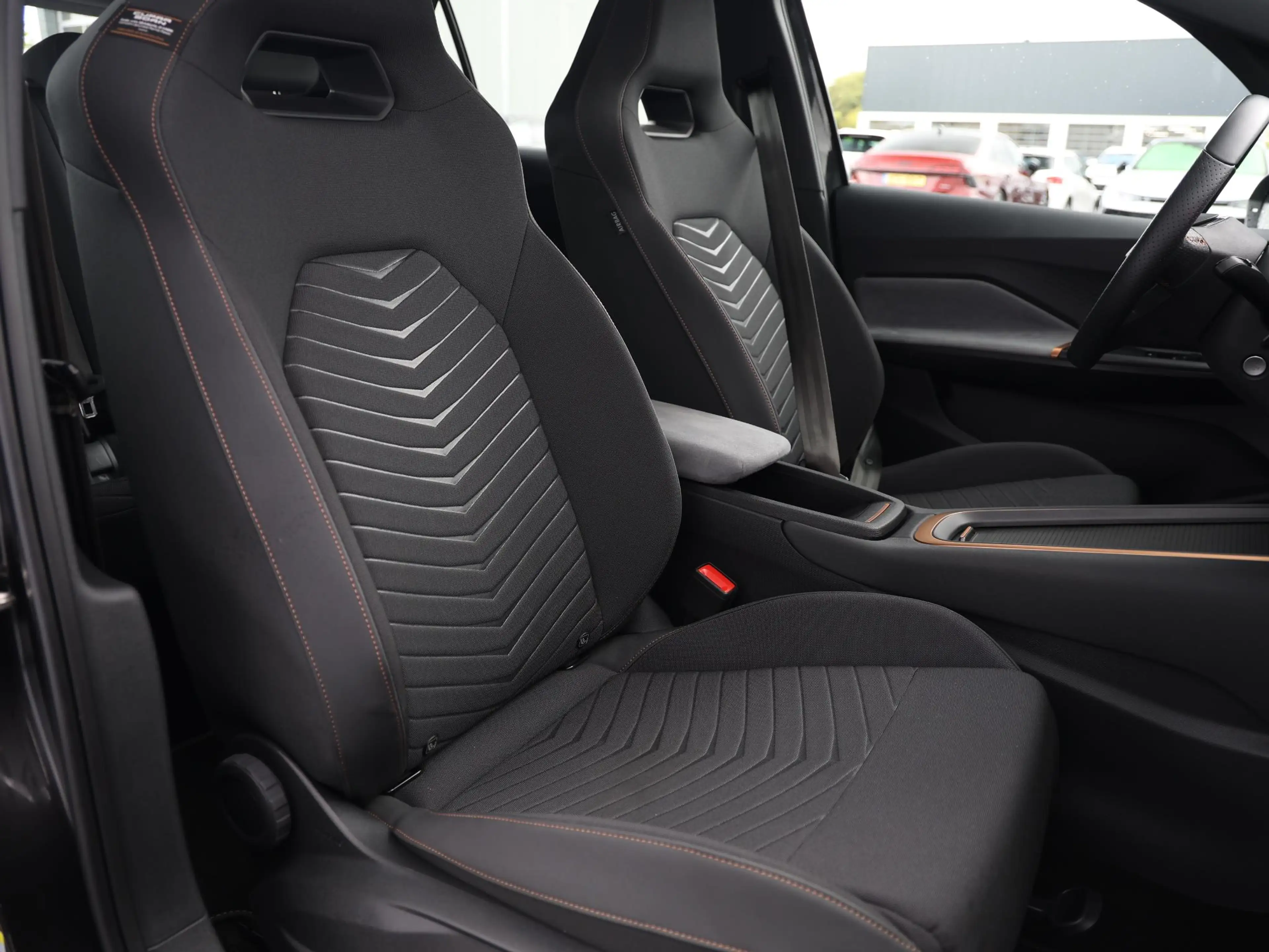 CUPRA Born Business 62 kWh 204pk | SOH 96% | Keyless | LED | — photo 7