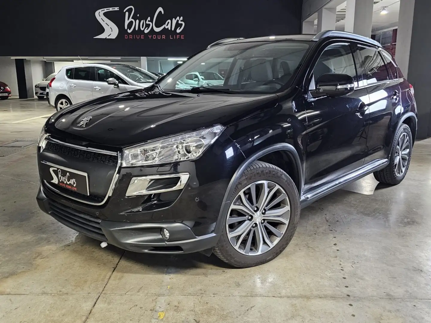 Peugeot 4008 1.8HDI Stop&Start Allure Siyah - 1