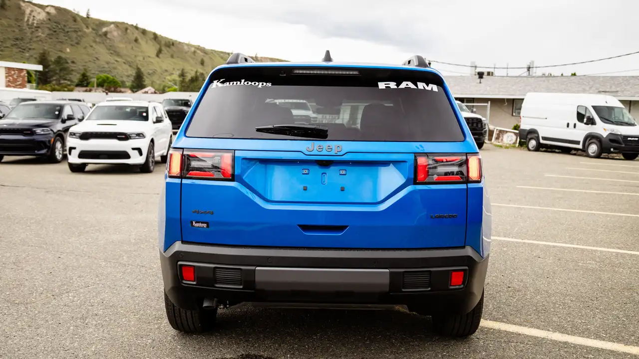 Jeep Cherokee снимка Jeep Cherokee