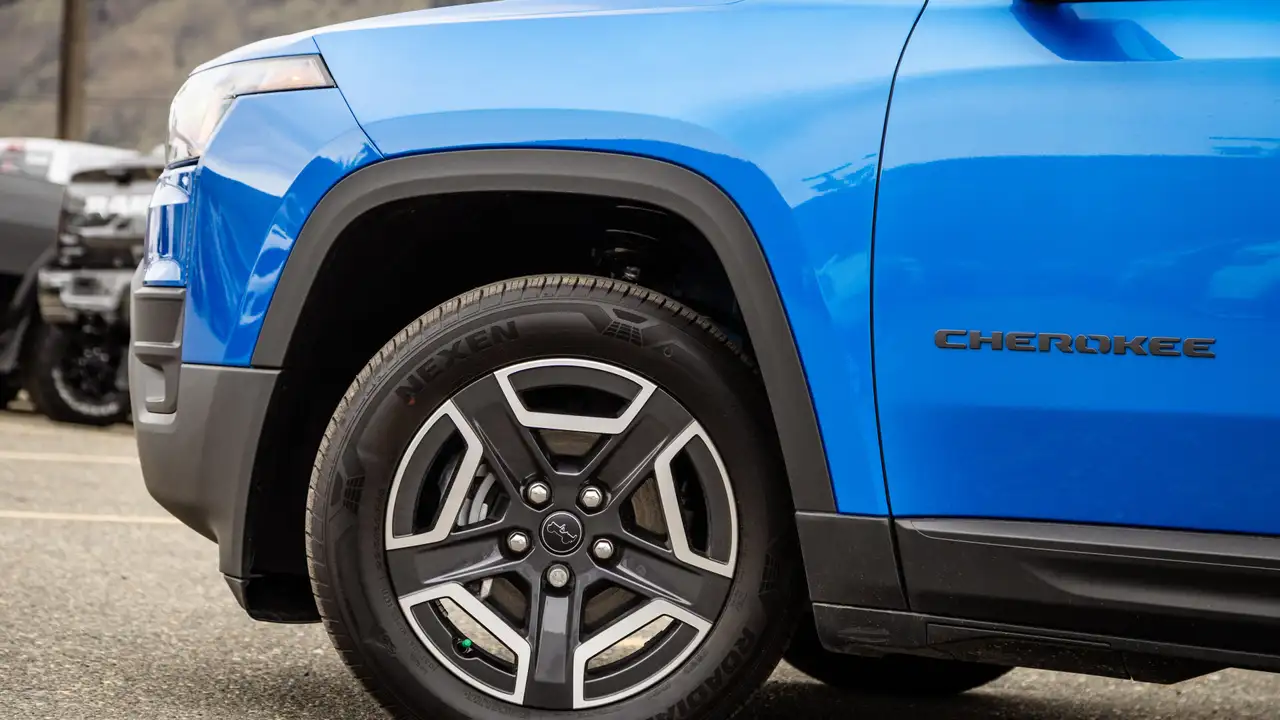 Jeep Cherokee снимка Jeep Cherokee