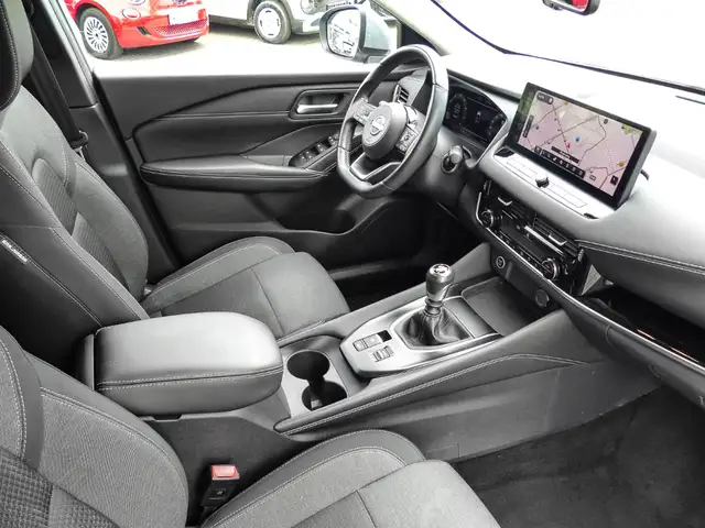Nissan Qashqai view 4