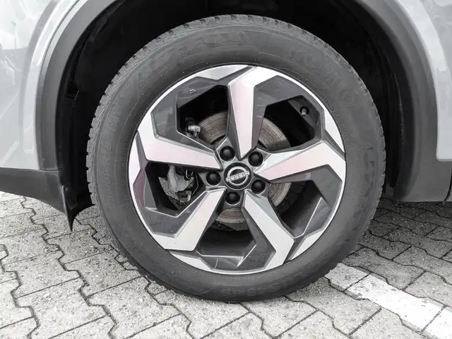 Nissan Qashqai view 3