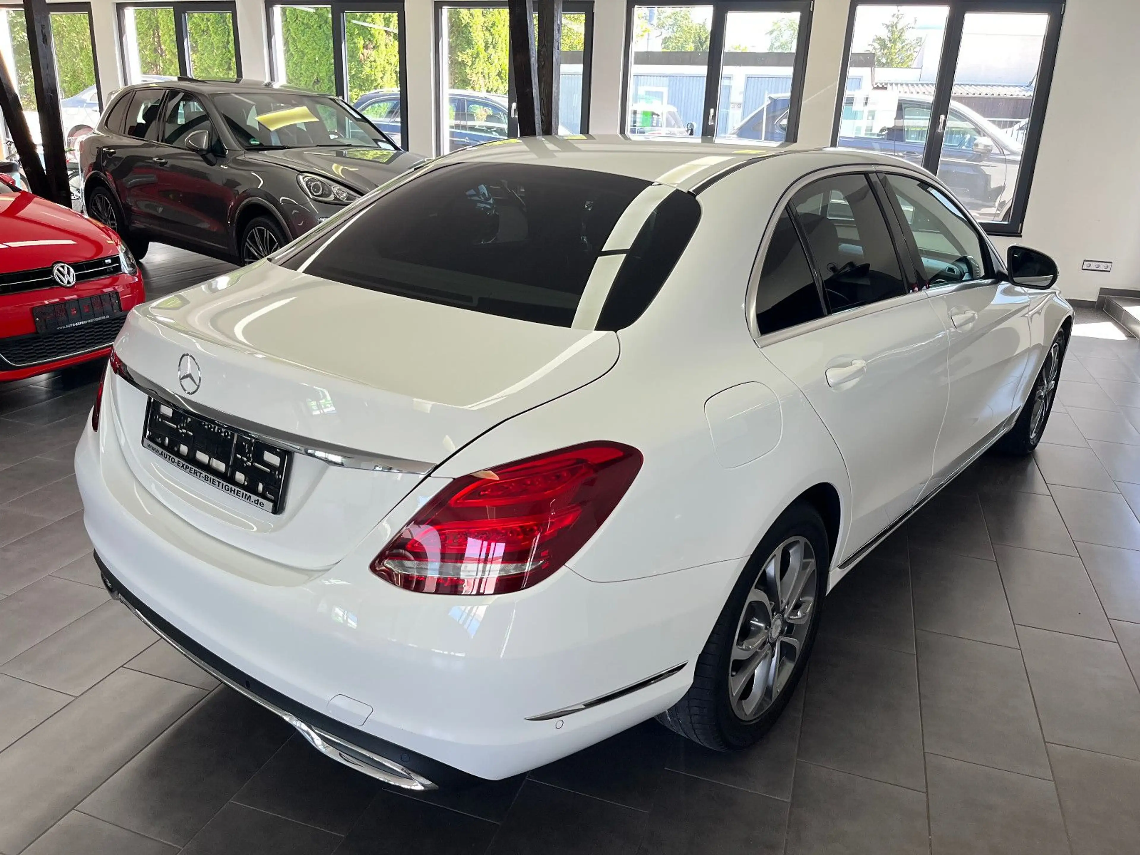 Mercedes-Benz C 180 Lim. Avantgarde Aut. Navi/LED/Totw./Spurh. — photo 3