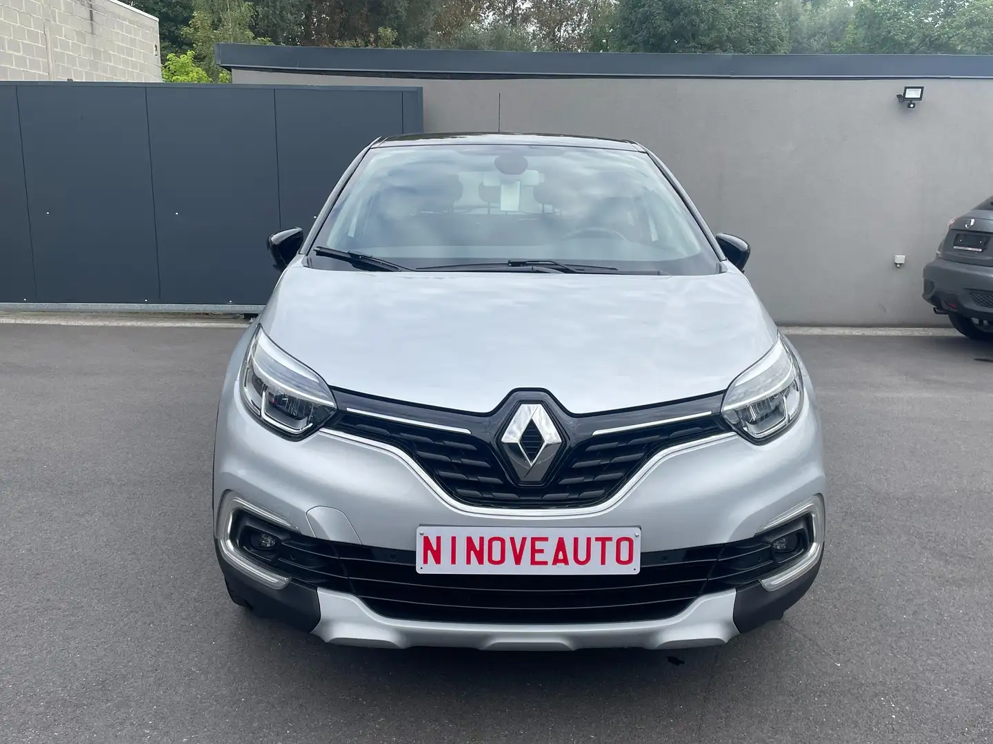 Renault Captur 0.9i TCe Limited*CAM NAV  TREKHAAK etc  EU6d-T-E Gris - 1