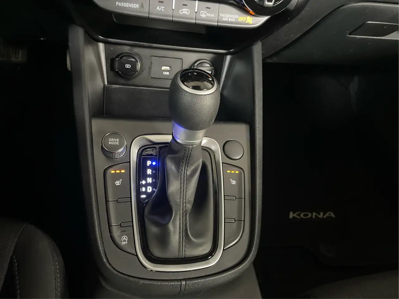 Hyundai KONA снимка Hyundai KONA
