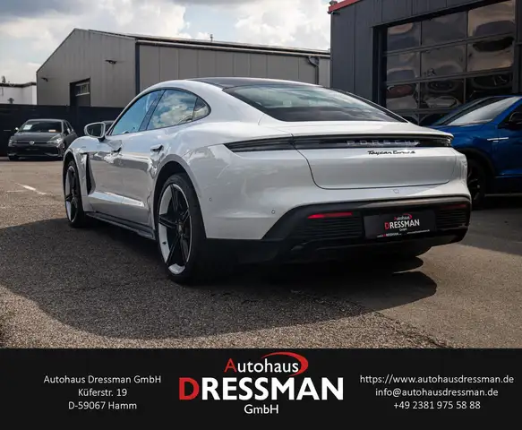 Porsche Taycan view 6