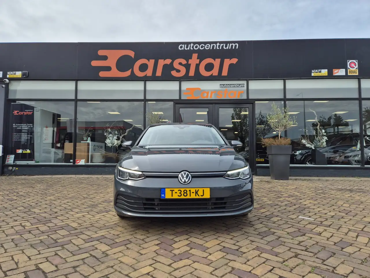 Volkswagen Golf 1.0 eTSI Life Car-Play Camera Cruise, миниатюра 2