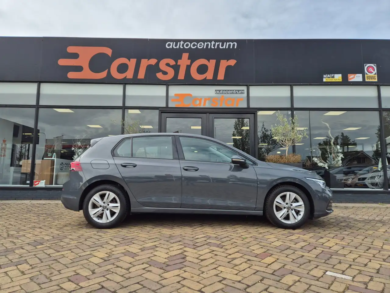Volkswagen Golf 1.0 eTSI Life Car-Play Camera Cruise, миниатюра 7
