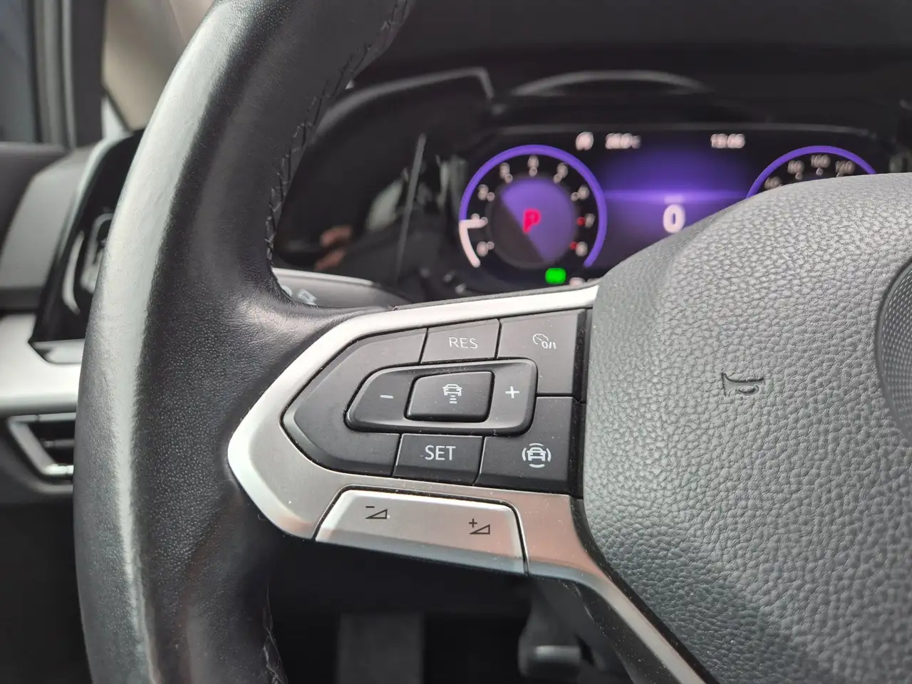 Volkswagen Golf 1.0 eTSI Life Car-Play Camera Cruise, миниатюра 14