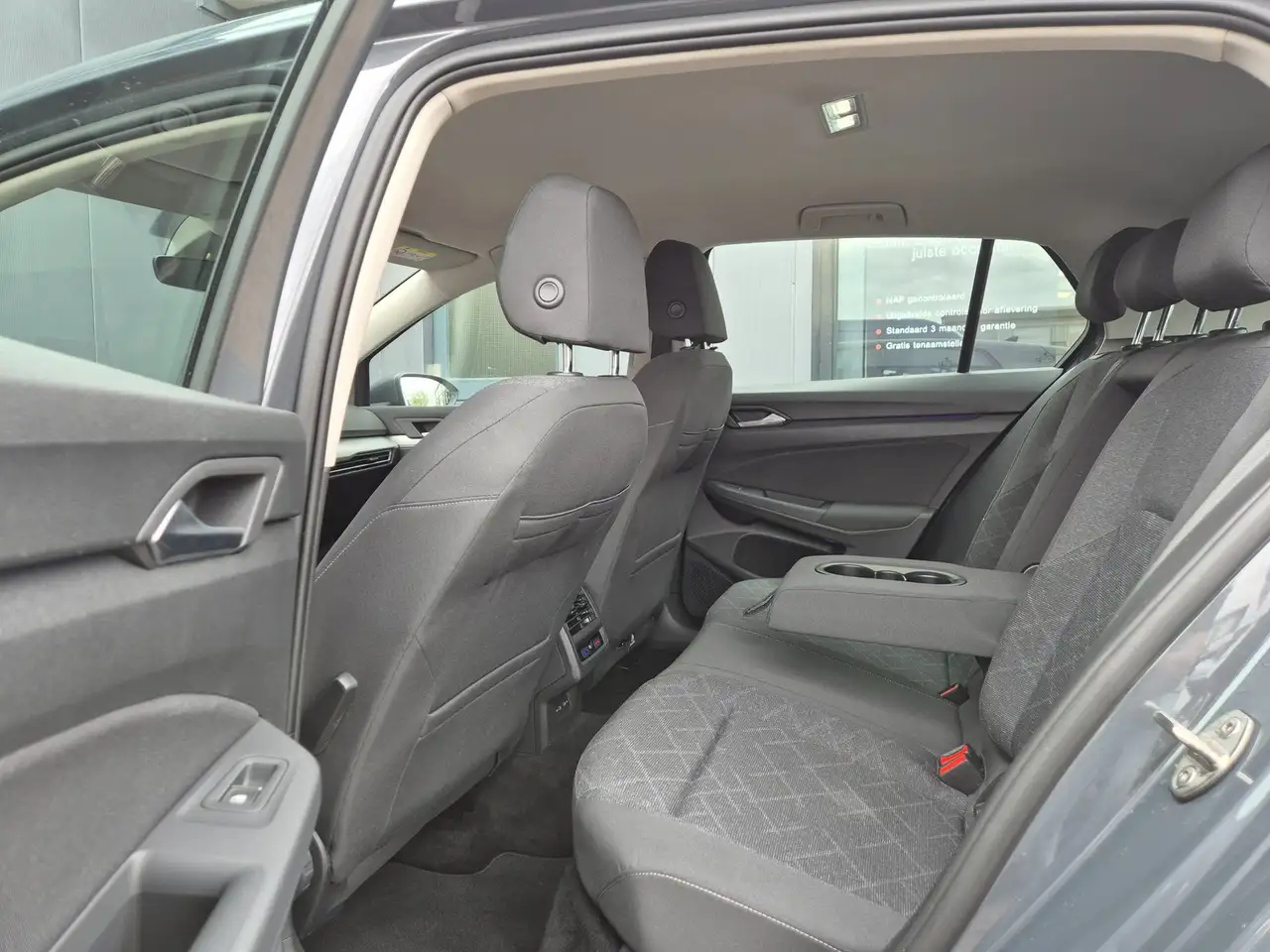 Volkswagen Golf 1.0 eTSI Life Car-Play Camera Cruise, миниатюра 26