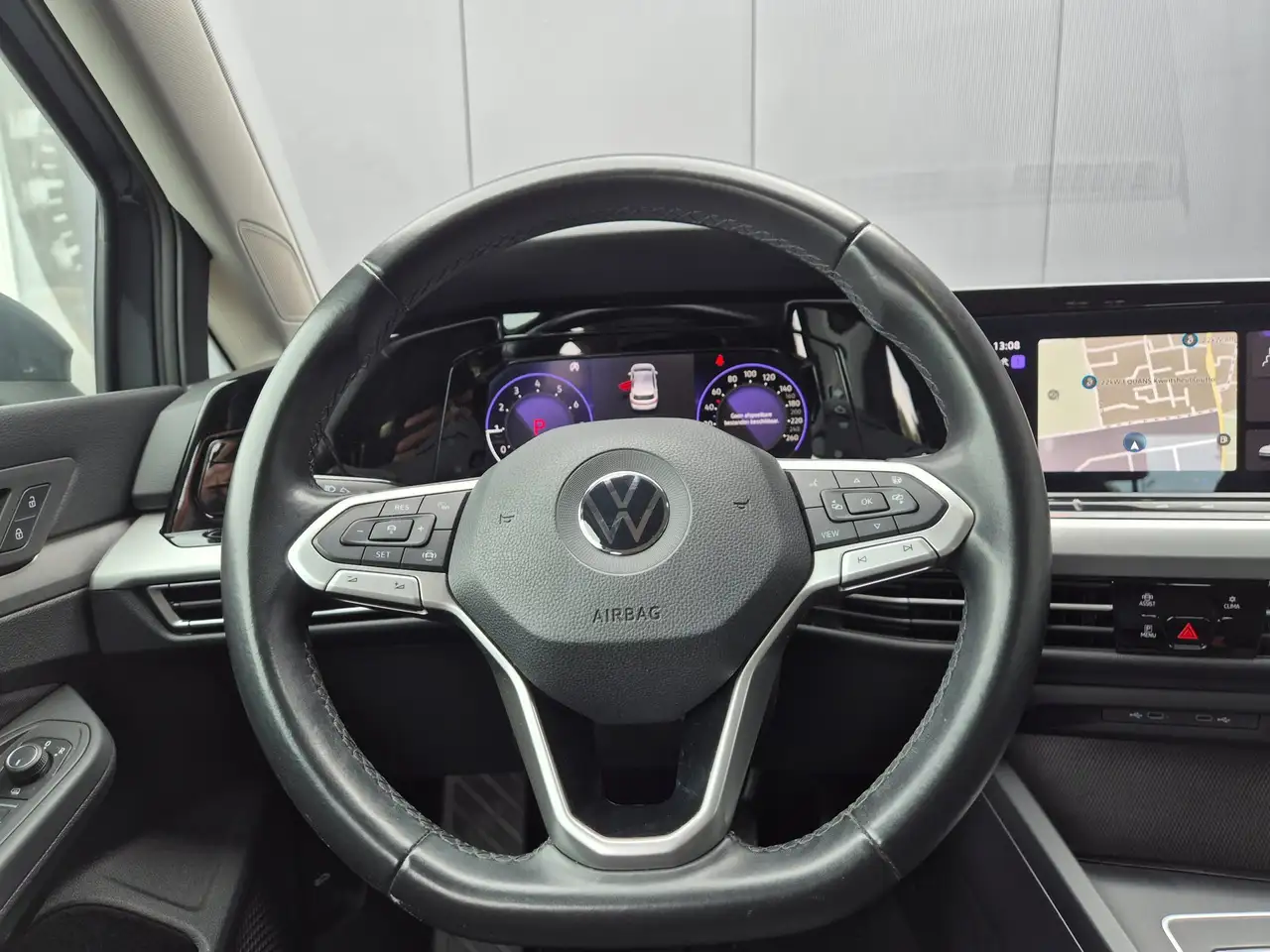 Volkswagen Golf 1.0 eTSI Life Car-Play Camera Cruise, миниатюра 13