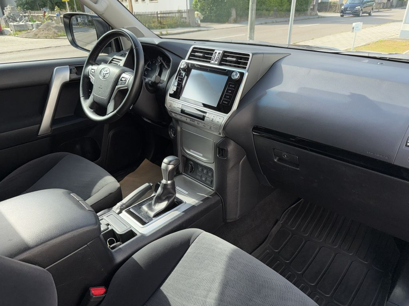 Toyota Land Cruiser 2.8 Comfort 3-Tg. Automatik,AHK,CarPlay,Kamera,DAB — photo 17