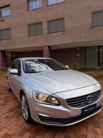 V60 I 2014 1.6 d2 Momentum powershift