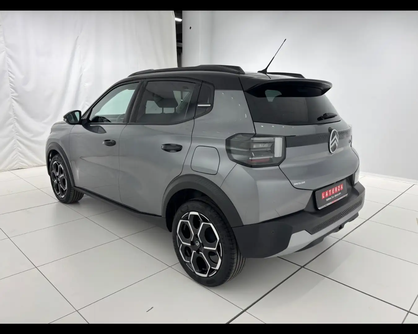 Citroen C3 1.2 Puretech Turbo Max Gris - 2