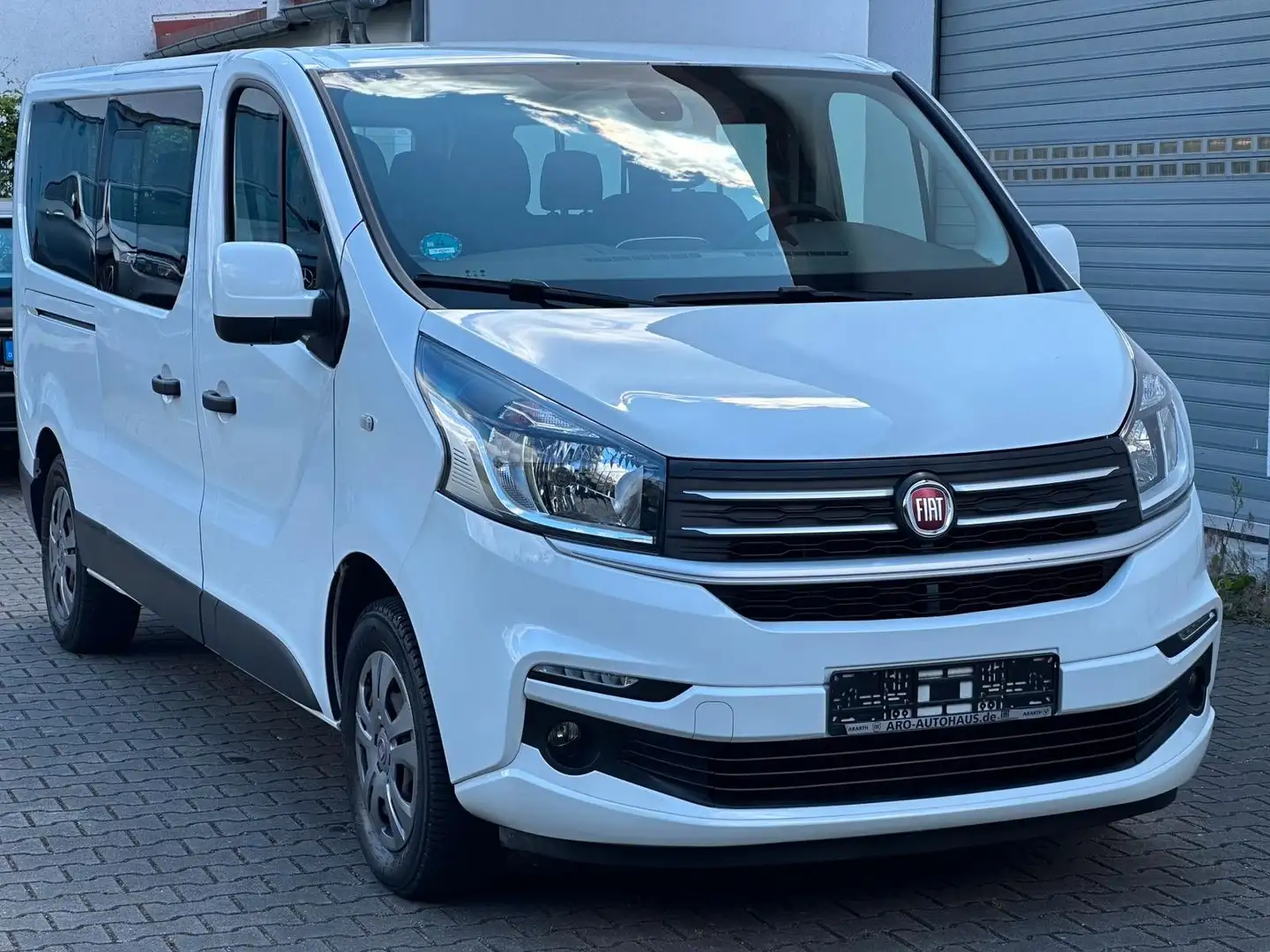 Fiat Talento Kombi 1.6 L2H1*9-Sitzer*Klima*Temp*Navi Weiß - 1