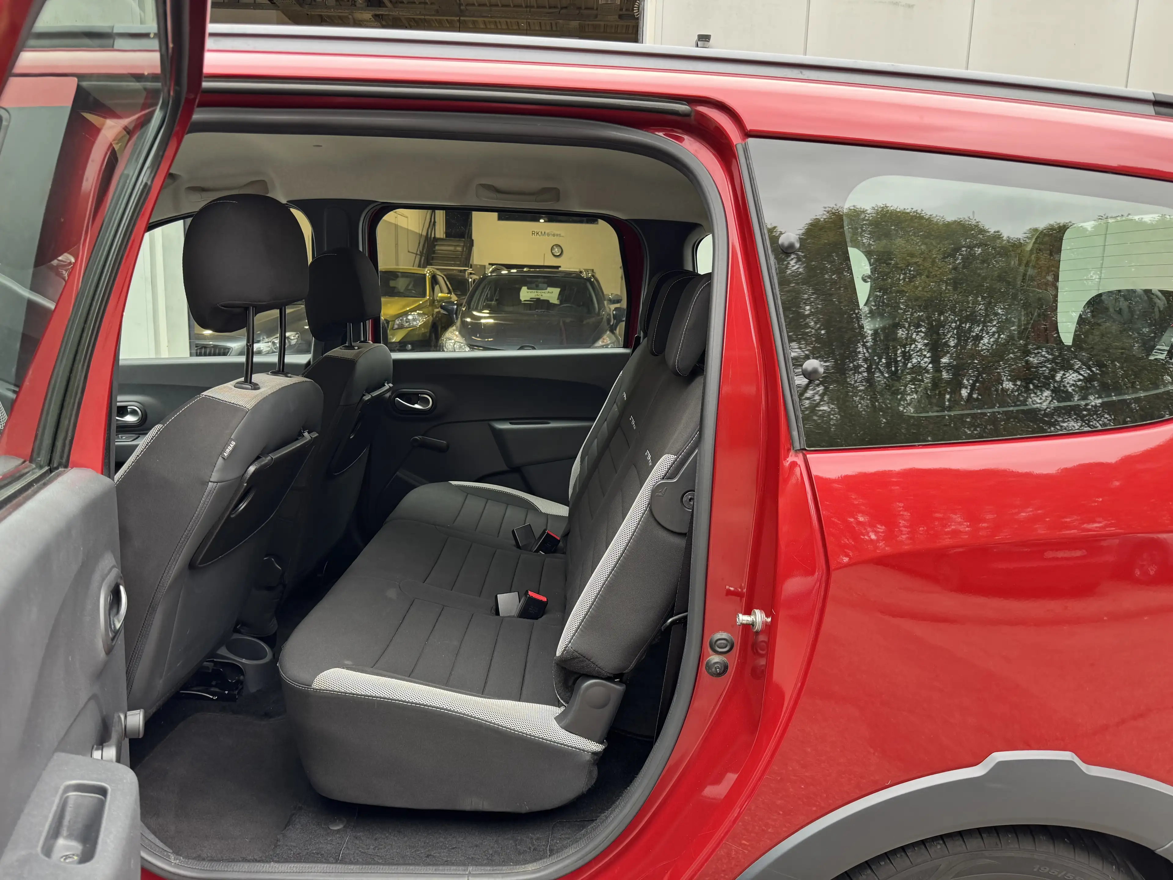 Dacia Lodgy Lodgy Blue dCi 115 Stepway Plus — photo 8