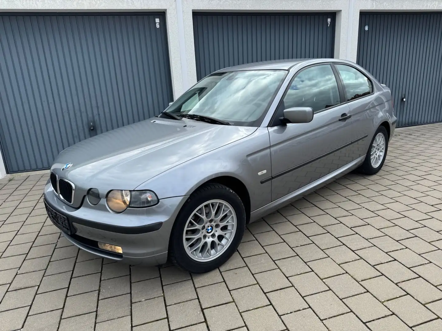 BMW 316 ti  Compact *Klima/PDC/Alu/Steuerkette NEU!* Grau - 1