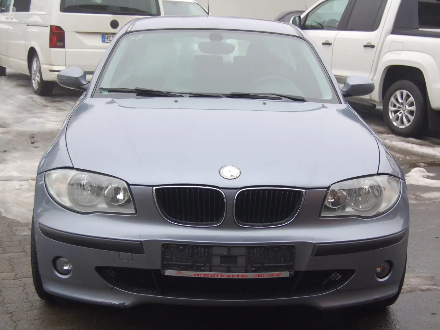 BMW 118 118i Automatik Grau - 2