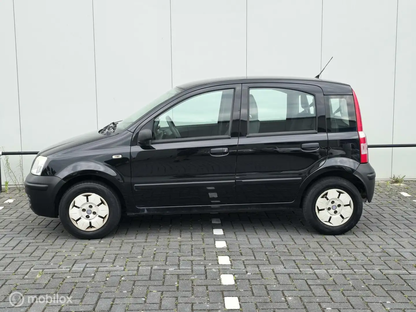 Fiat Panda 1.1 Actual|stuurbekrachtiging|Nieuwe distributie Zwart - 2