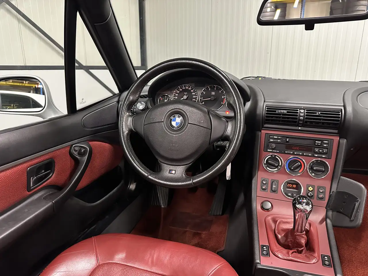 BMW Z3 2.0 S | Leer | M sport | 19 inch | 6 cilinder, foto 3