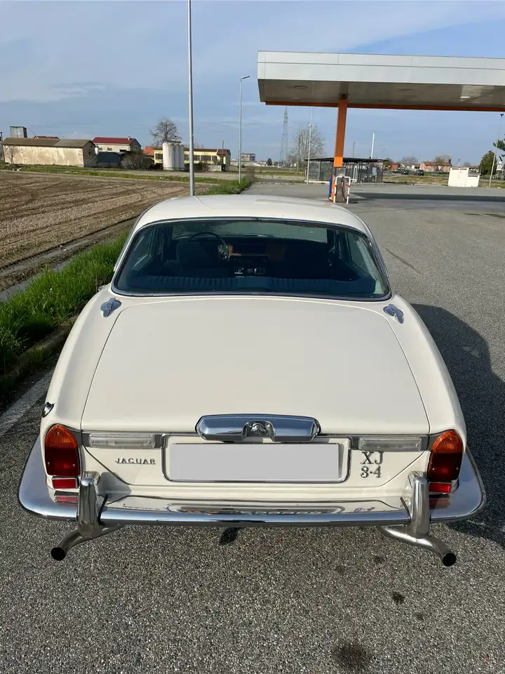 Jaguar XJ, foto 4