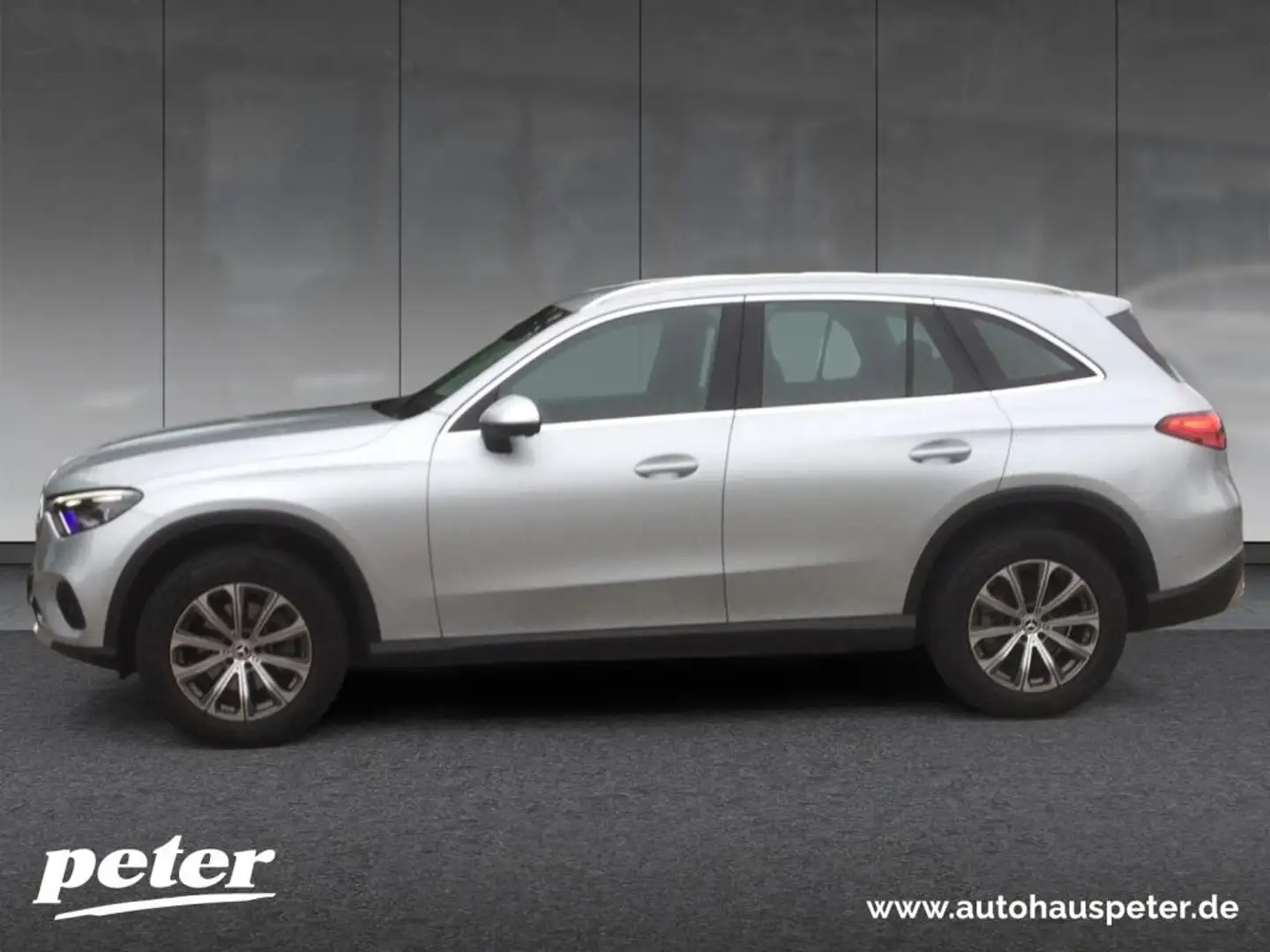 Mercedes-Benz GLC 220 d 4MATIC Avantgarde, Digital Light, AHV Silber - 2