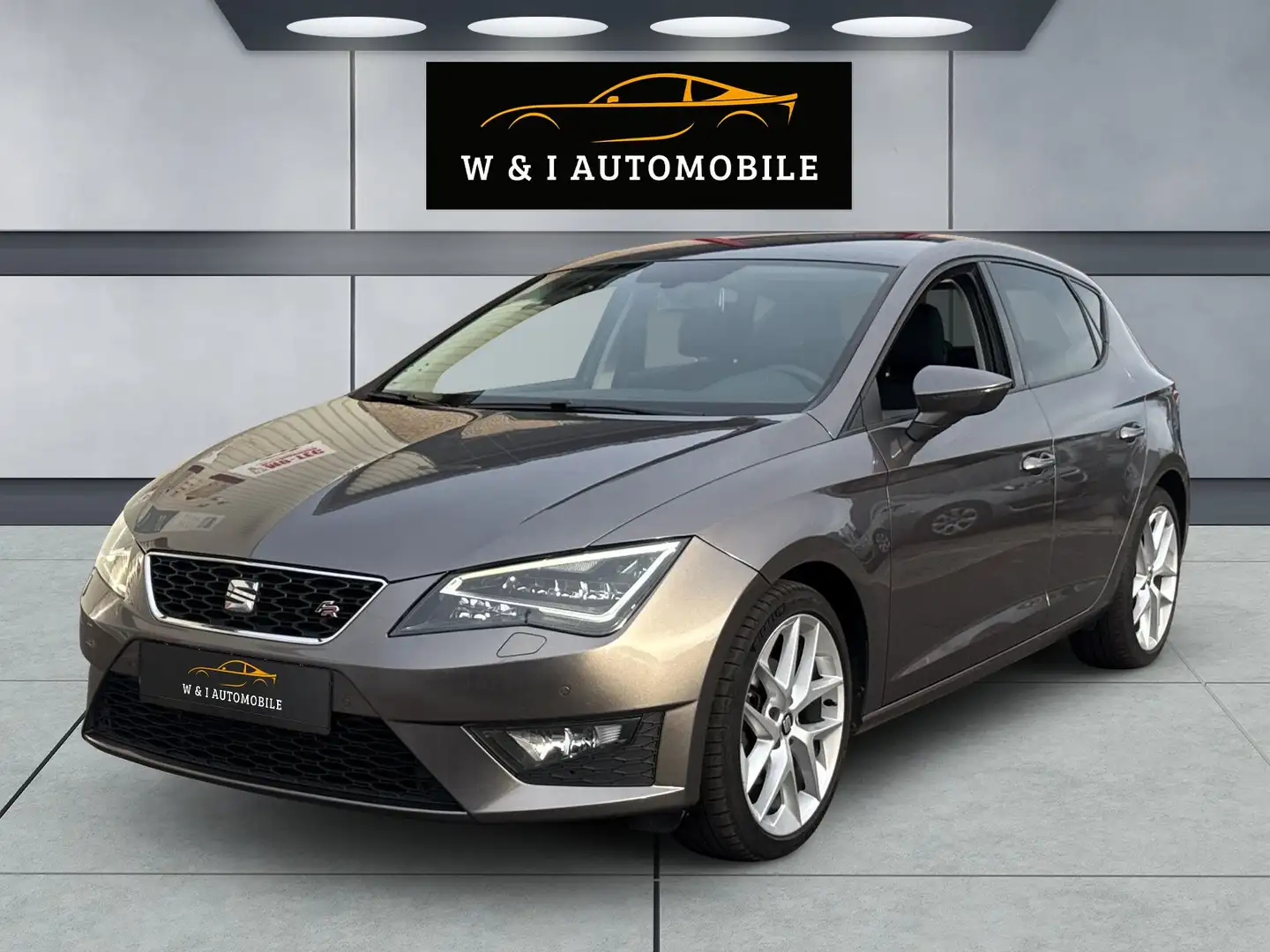 SEAT Leon FR *BIXENON*LED*SPURHALTASSISTENT *PDC*TEMPOMAT* Schwarz - 1