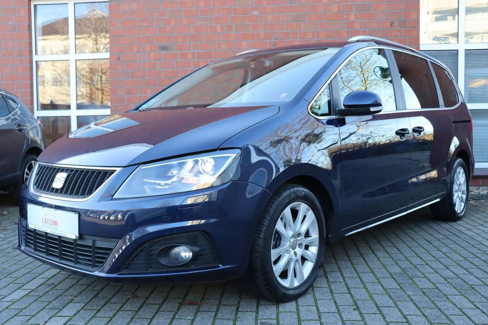 SEAT Alhambra 2.0 TDI I-Tech Bi-Xenon Panorama 7-Sitz Blau - 2