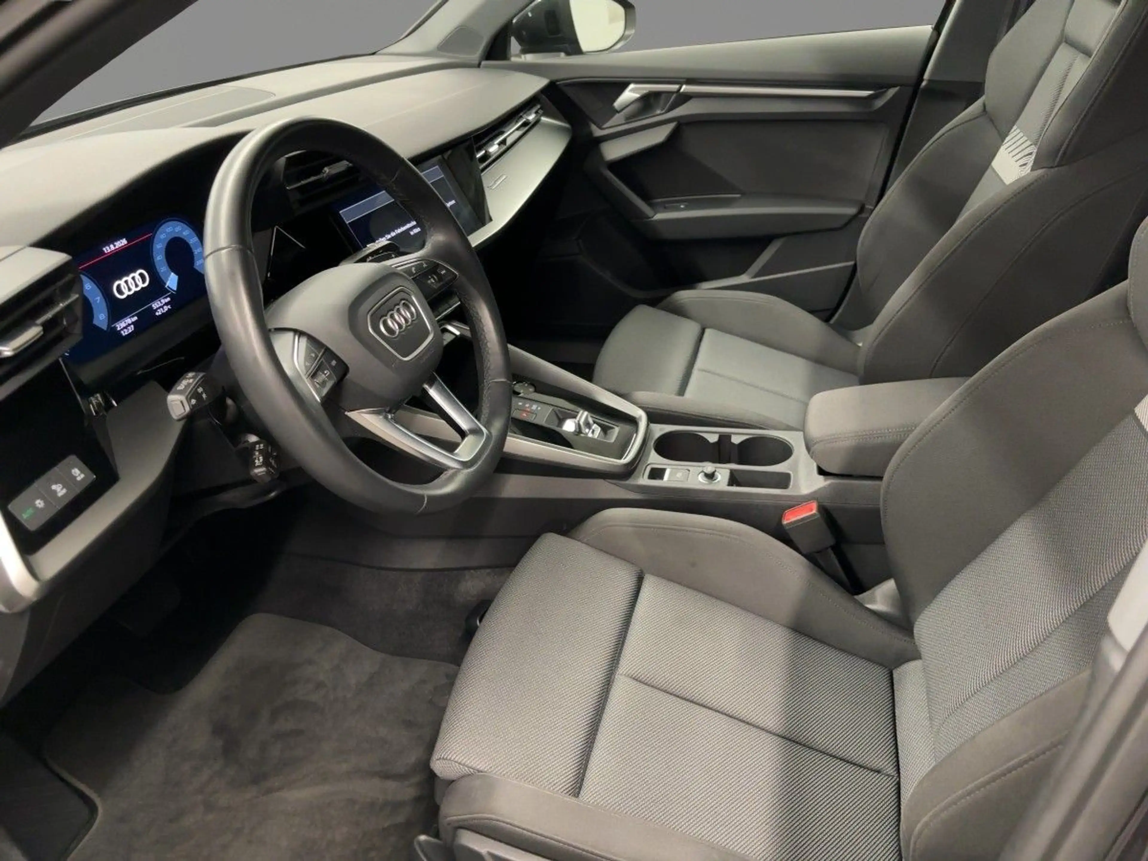 Audi A3 Advanced 35 TFSI S tr. LED NAVI RFK — photo 10