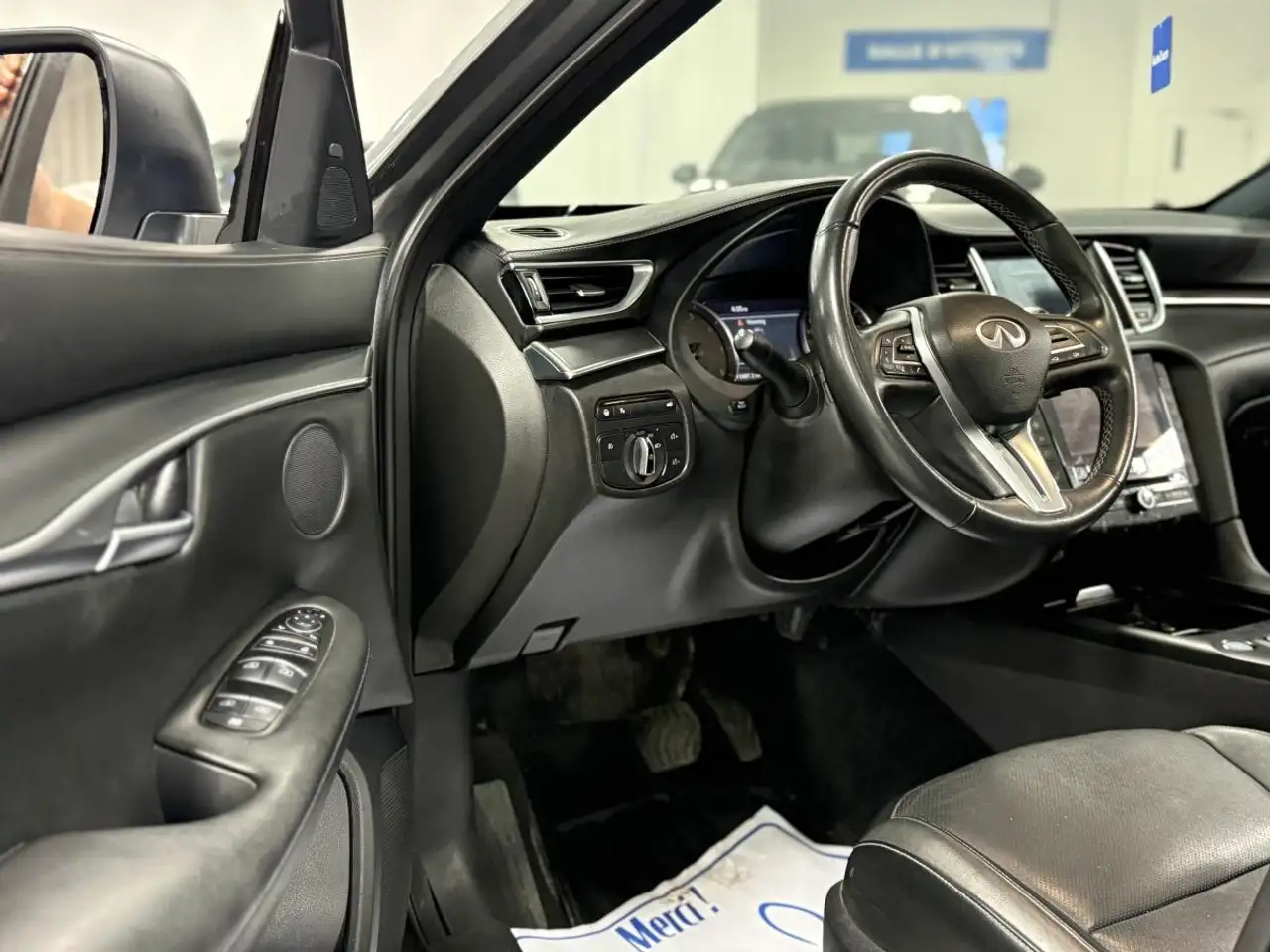 Infiniti QX50 снимка Infiniti QX50