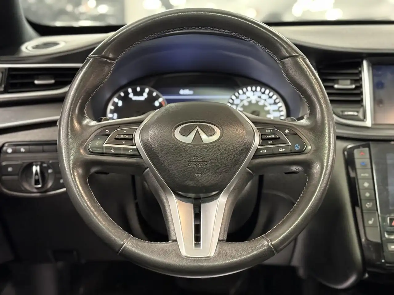 Infiniti QX50 снимка Infiniti QX50