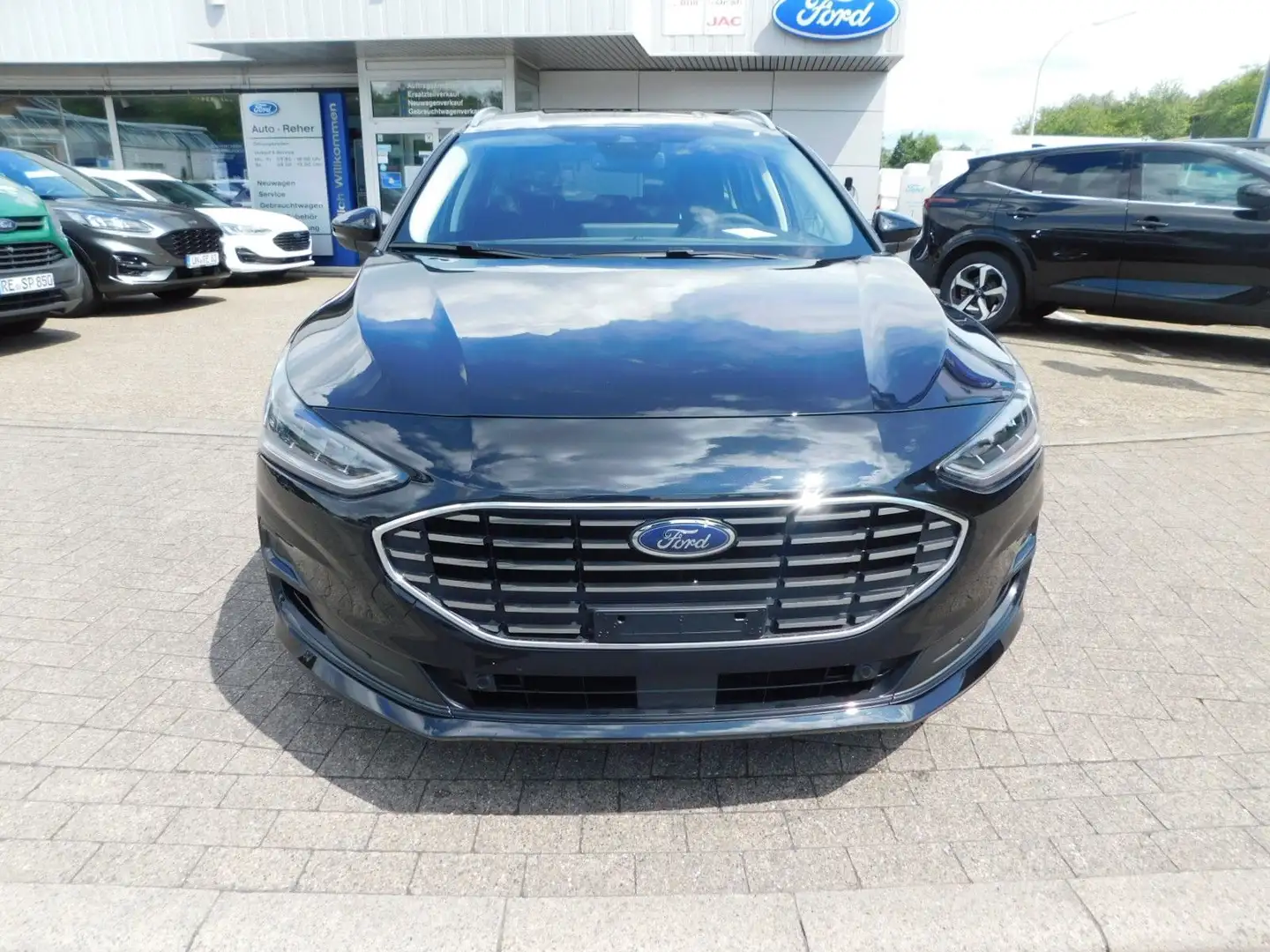 Ford Focus Titanium X Automatik Sync IV / Leder Schwarz - 2