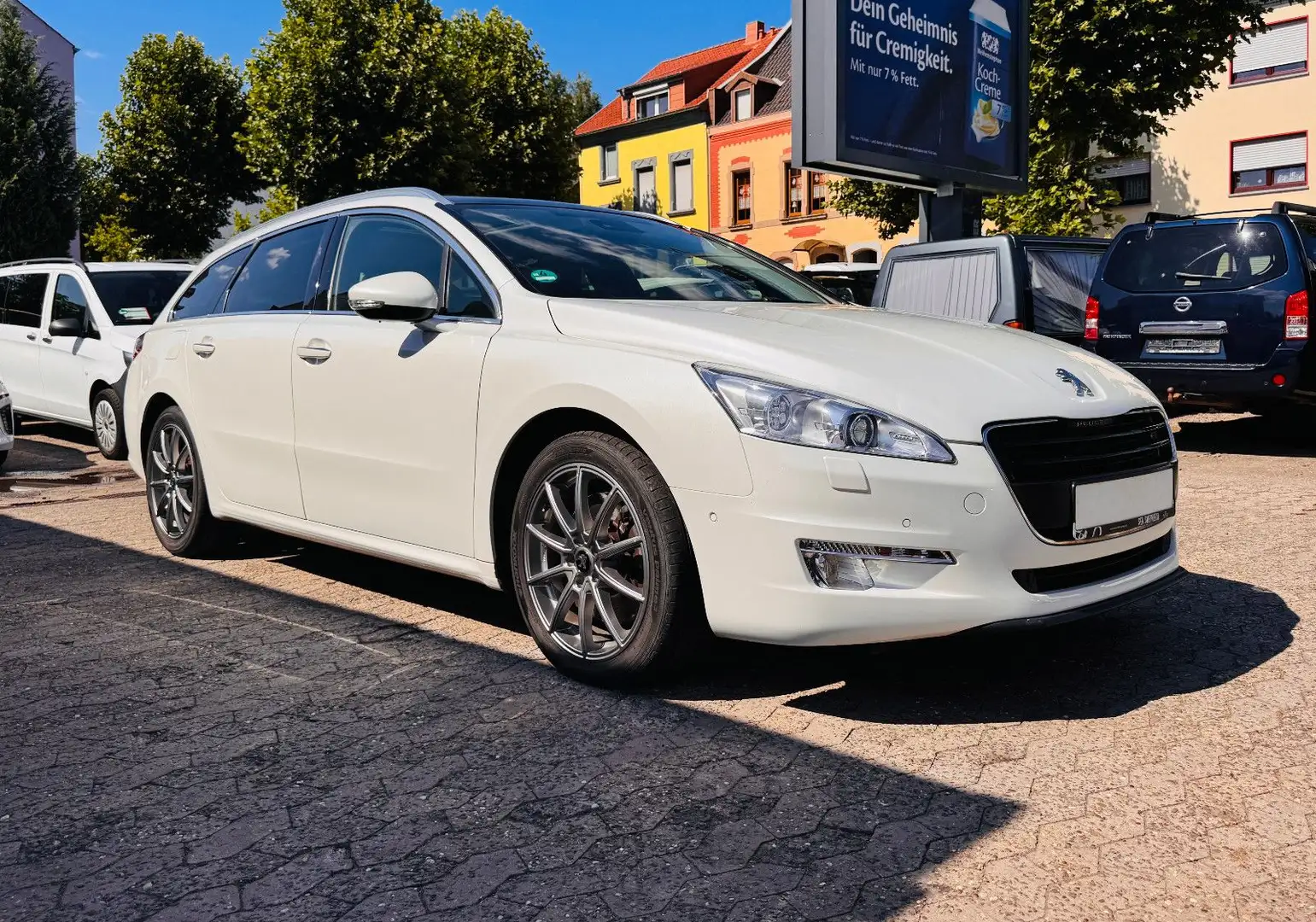 Peugeot 508 SW GT 1.Hand Automatik Navi HUD Xenon Pano Weiß - 1