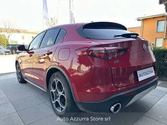 Alfa Romeo Stelvio view 6