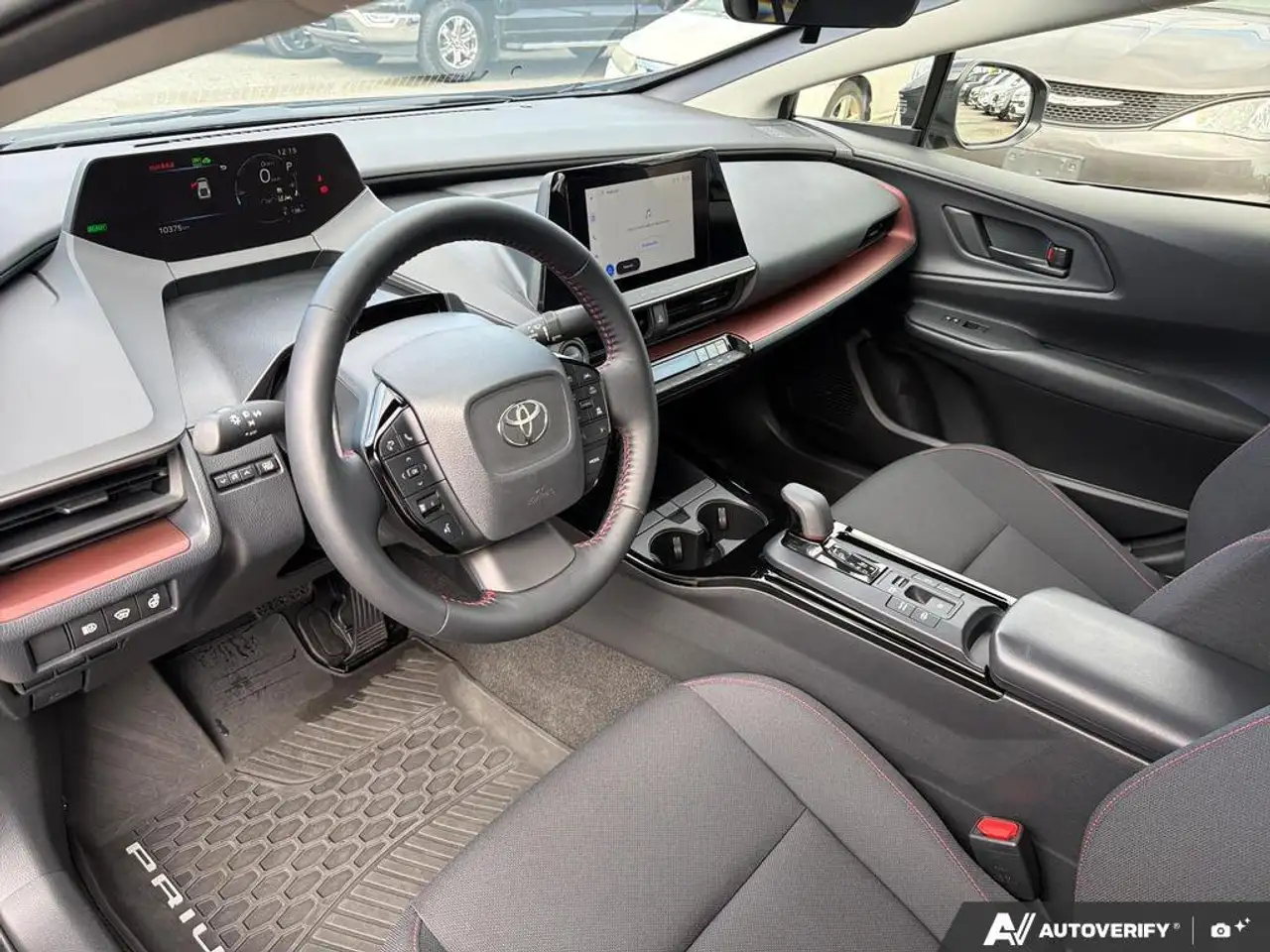 Toyota Prius снимка Toyota Prius