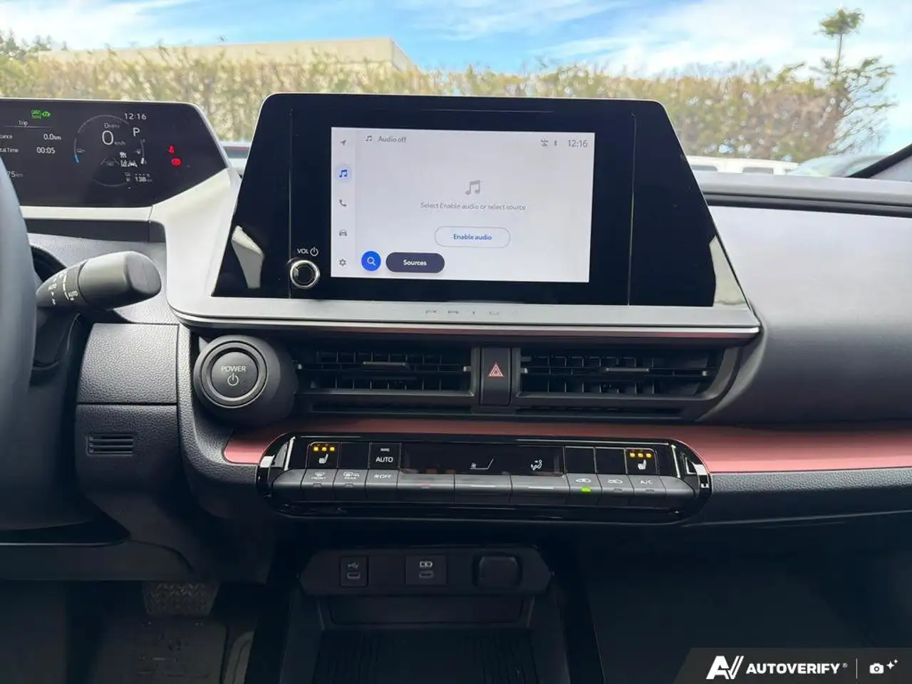 Toyota Prius снимка Toyota Prius