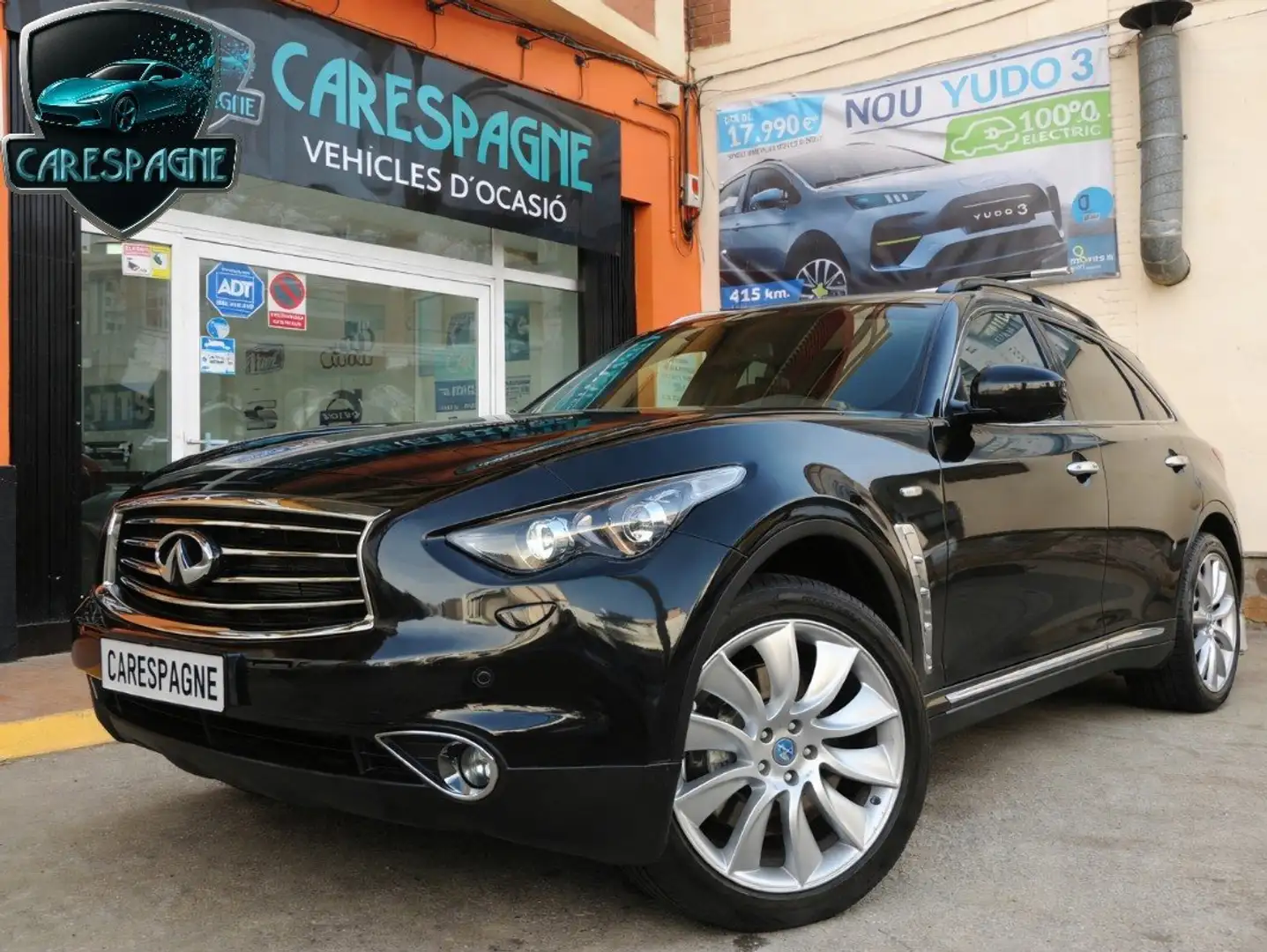 Infiniti FX FX30d 3.0D V6 GT Premium A Schwarz - 1