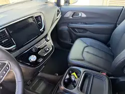 Chrysler Grand Caravan 2027 — фото 19