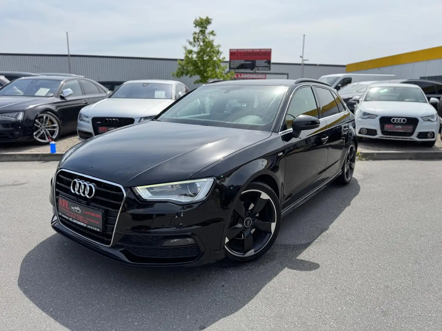 Audi A3 S line Sportpaket Nero - 1