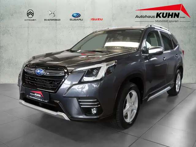 Subaru Forester 2.0ie Comfort SHZ NAVI AHK ACC LED