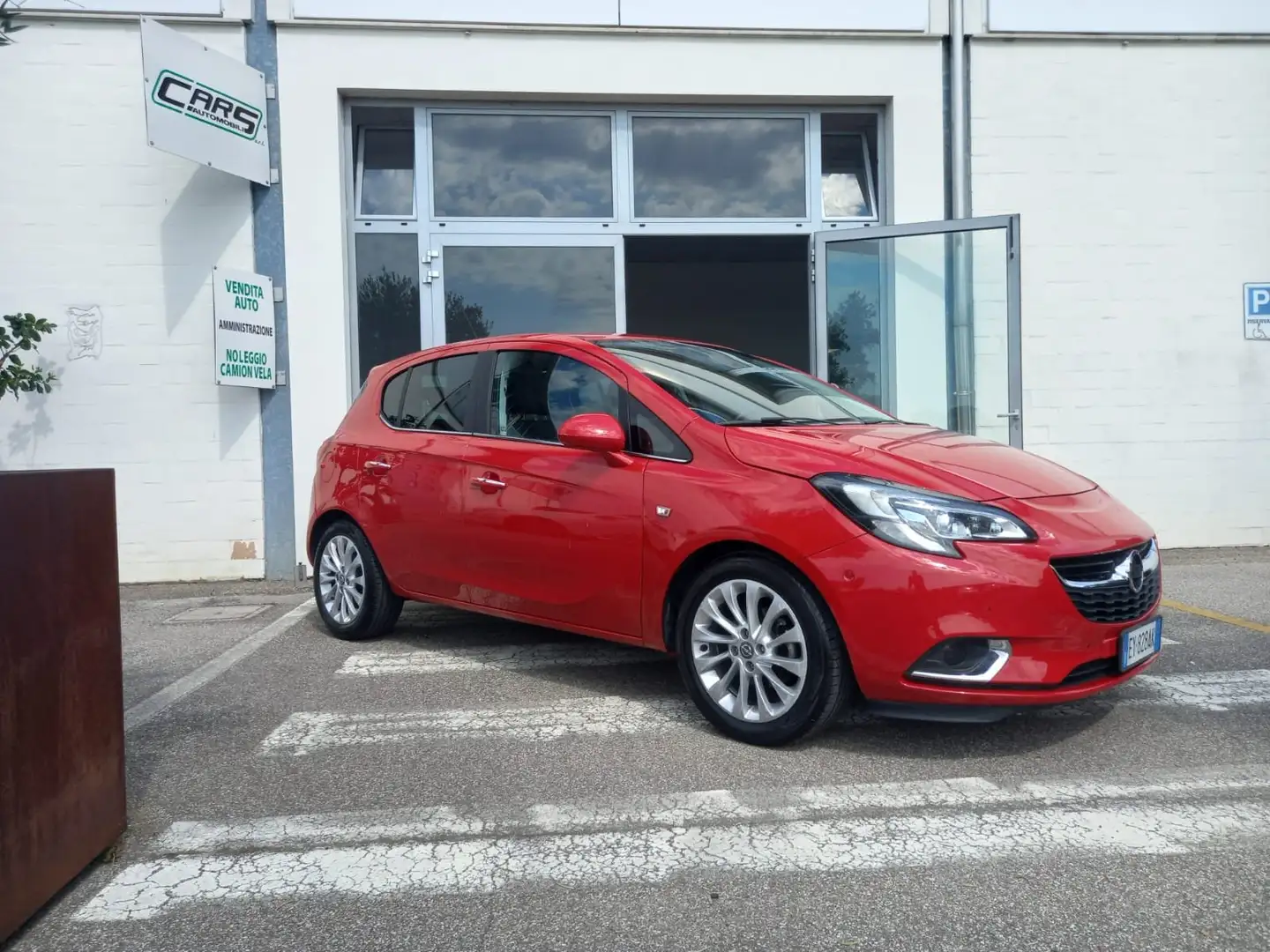 Opel Corsa Corsa V 2015 5p 1.2 b-Color Rosso - 1
