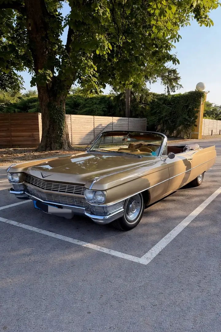 Cadillac Deville De Ville - 2