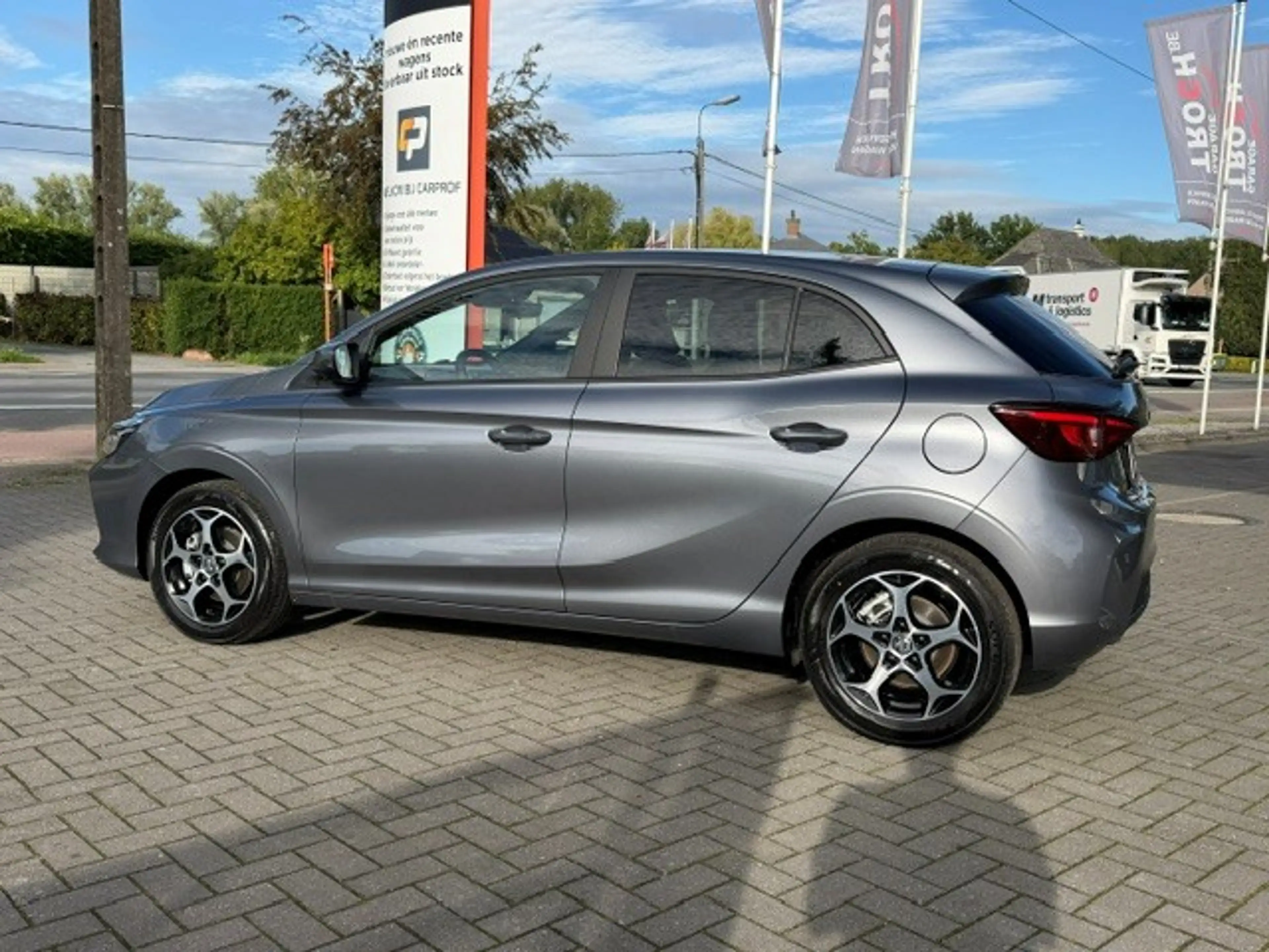MG MG3 Luxury 195Pk 360°Camera & PDC/Verw. zetels & stuur/App connect/Keyless enz.. — photo 10