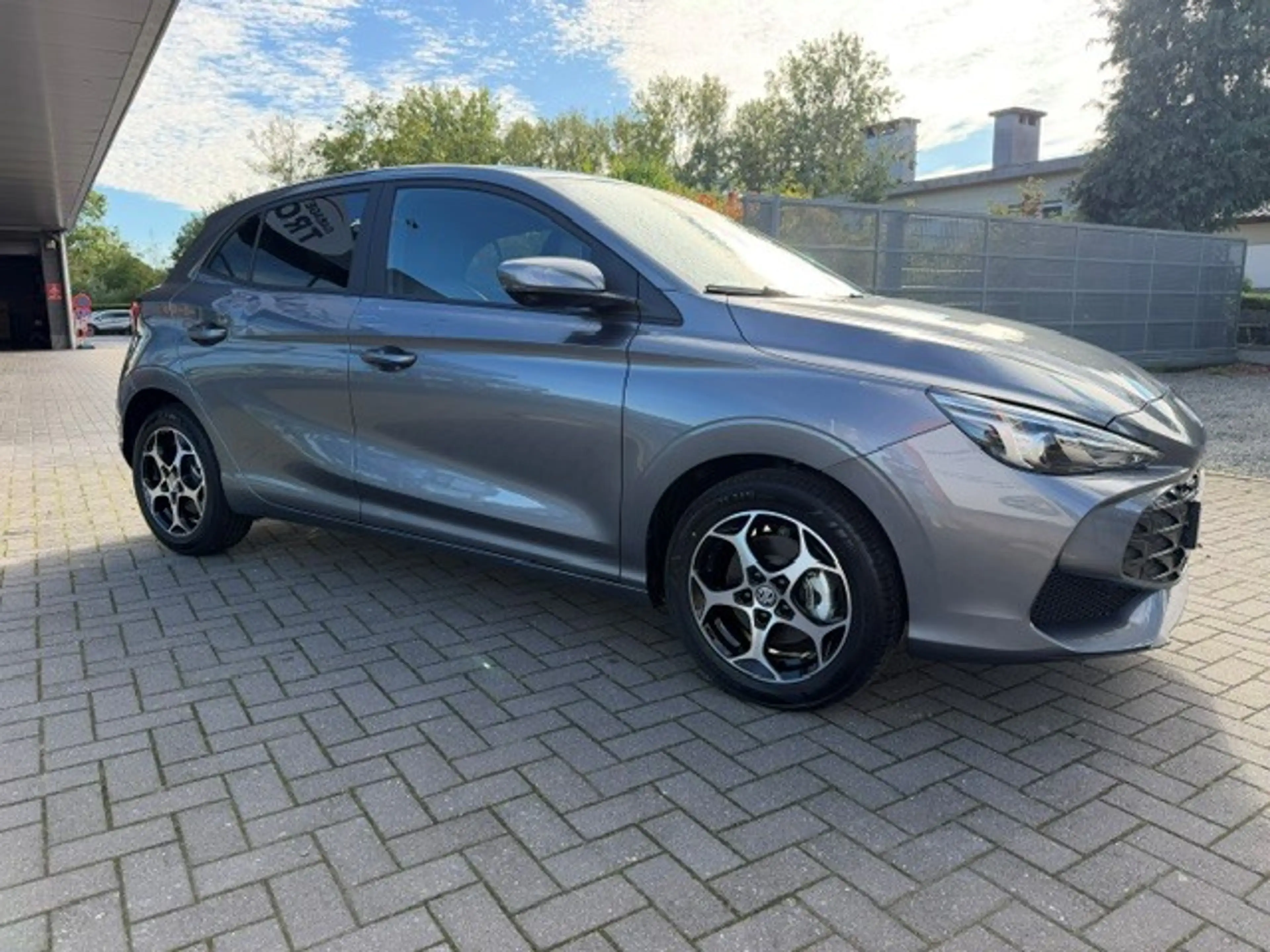 MG MG3 Luxury 195Pk 360°Camera & PDC/Verw. zetels & stuur/App connect/Keyless enz.. — photo 5