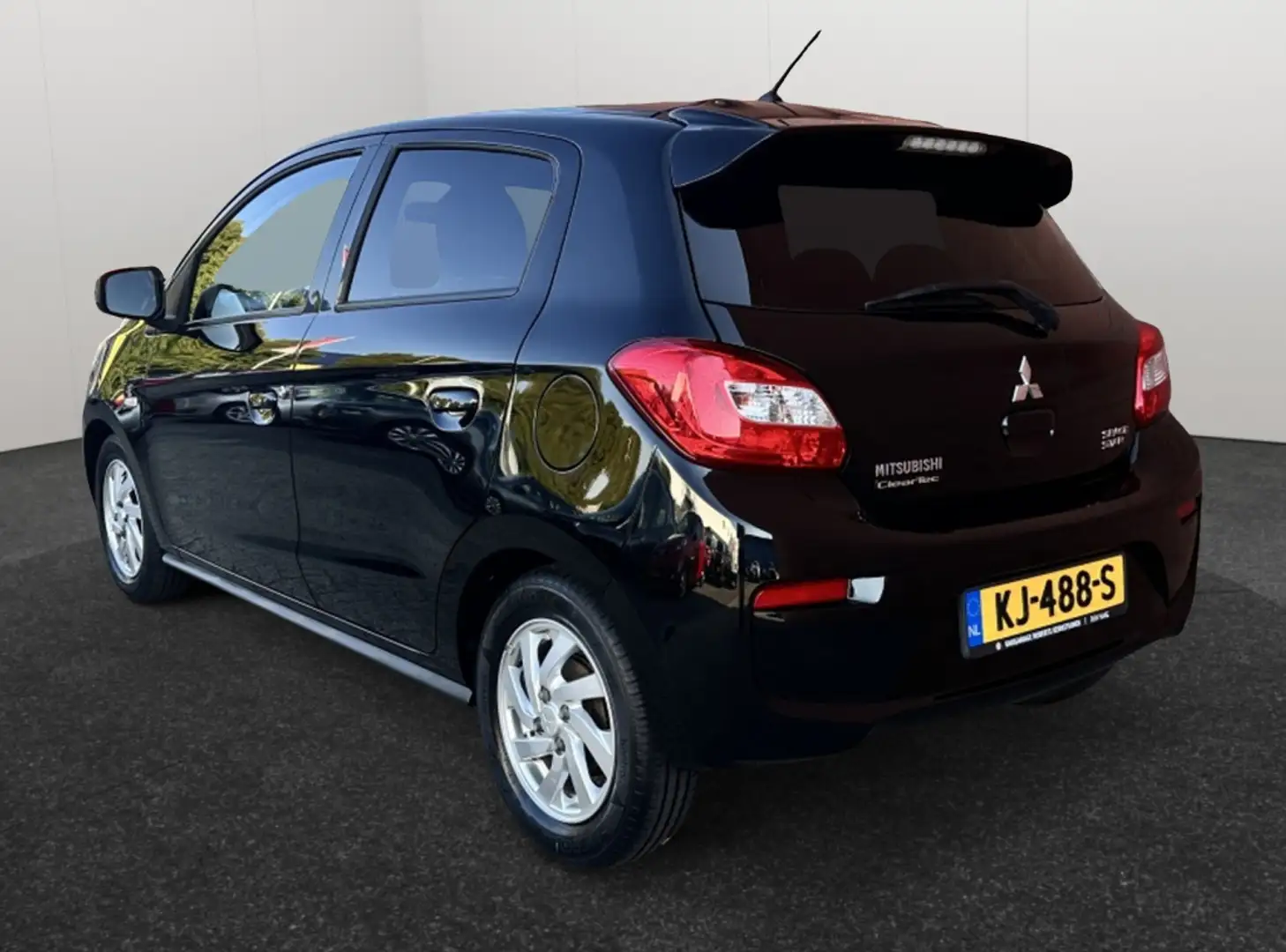 Mitsubishi Space Star 1.0 Intense: Zuinig, Compact en Betrouwbaar Zwart - 2