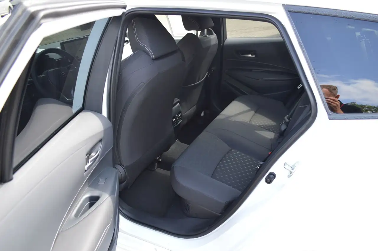 Suzuki Swace 1.8 Hybrid CVT Comfort+*NAVI*DAB*LED*WRÄ ALU* 11