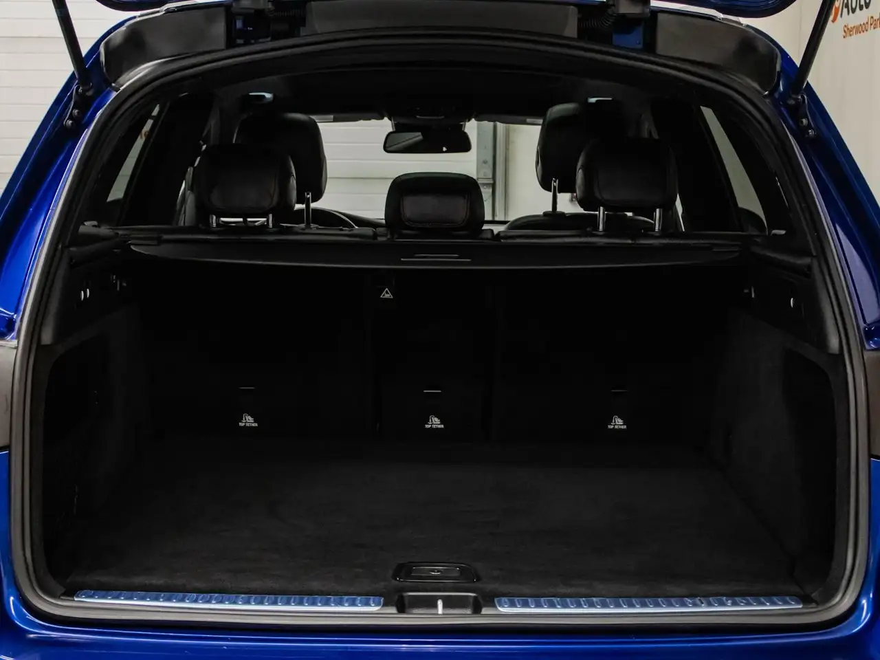 Mercedes-Benz GLC photo Mercedes-Benz GLC