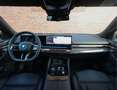 BMW 550 5-serie Touring 550e xDrive | M Sport Pro - Pano - Schwarz - thumbnail 3