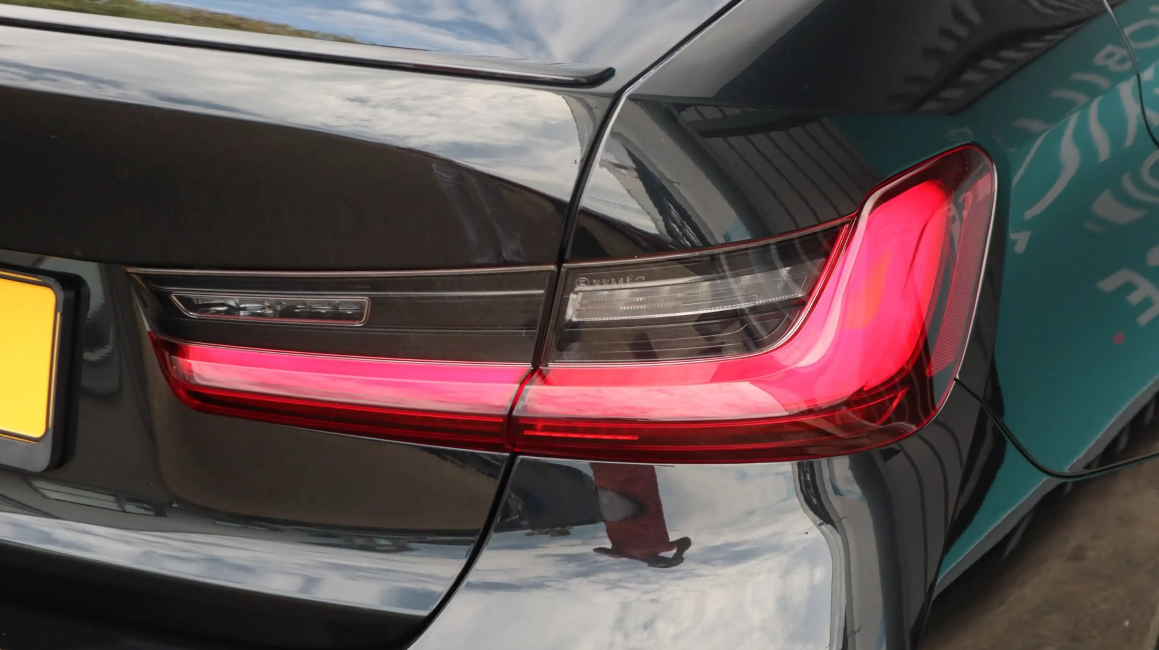 BMW 330 3-serie 330e SOH95% M-Pakket Pro Matrix Pano Trekh — photo 11