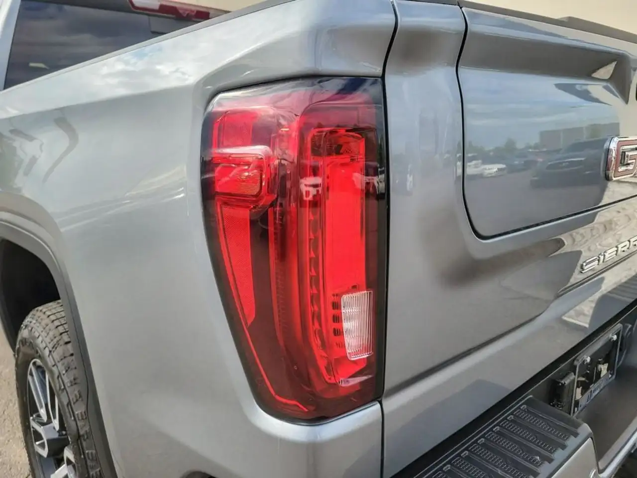 GMC Sierra 1500 снимка GMC Sierra 1500
